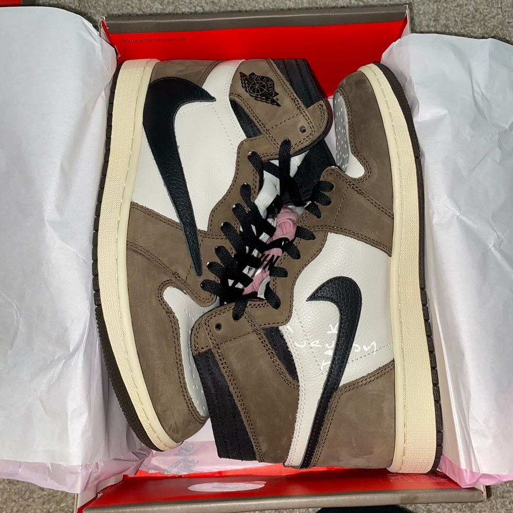 COPY - Travis Scott’s 
Air Jordan 1 High OG TS SP